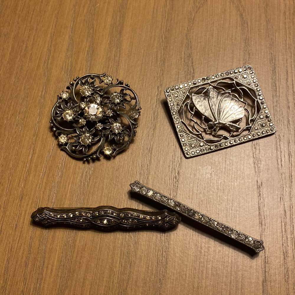 4 vintage silver brooches